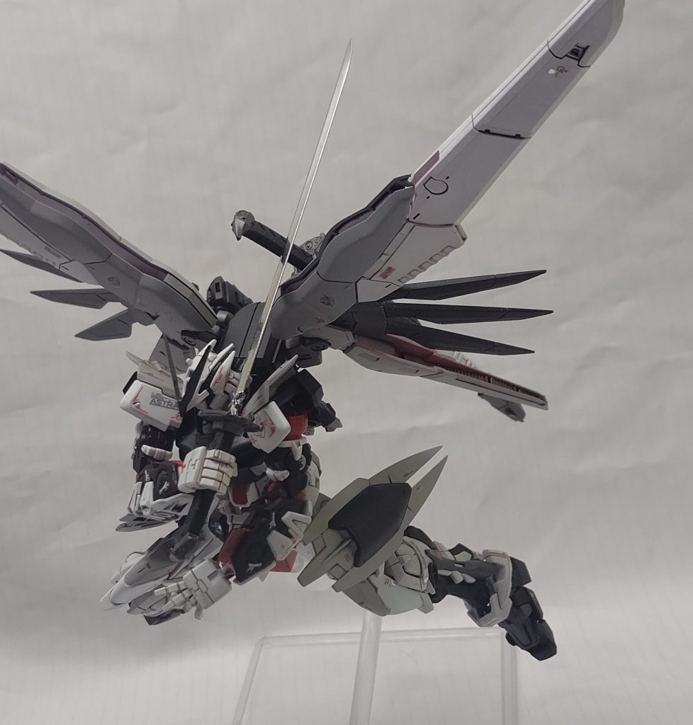 残像で斬り込んで行くイメージで撮影📷️