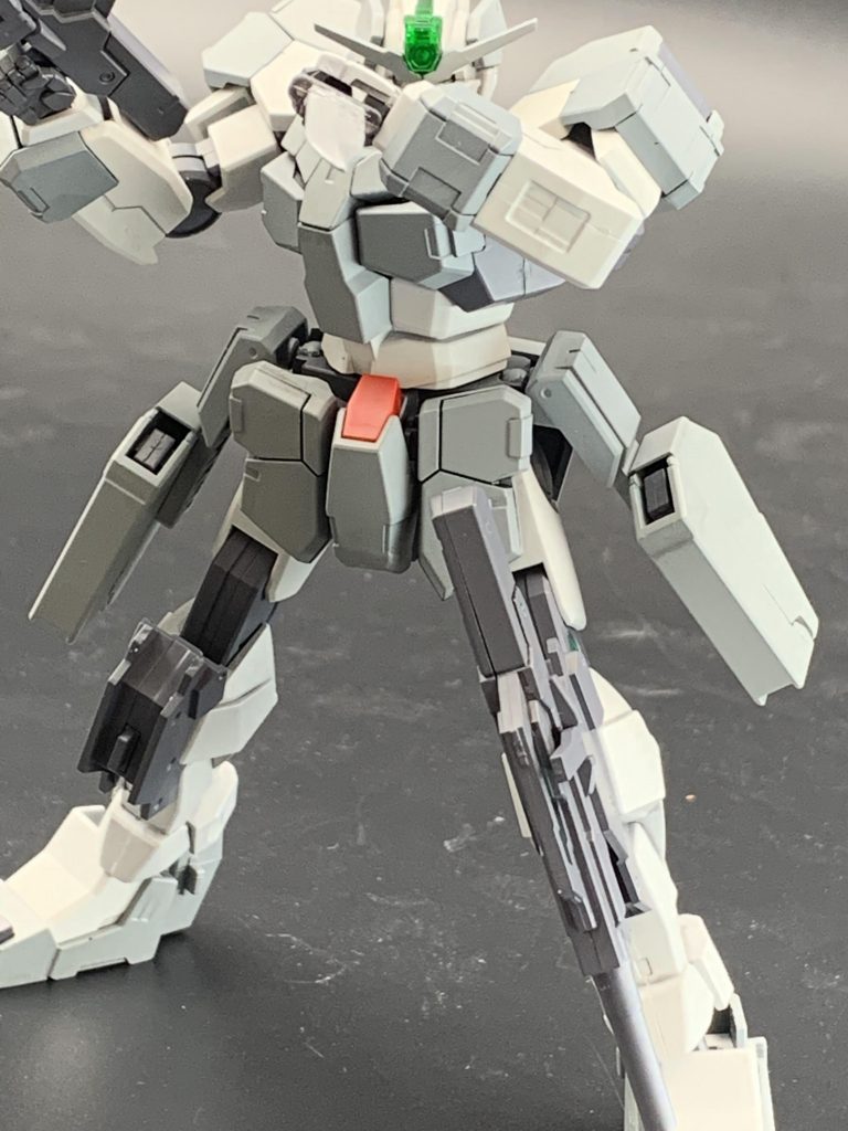 全体的に近〜中距離を想定した装備。