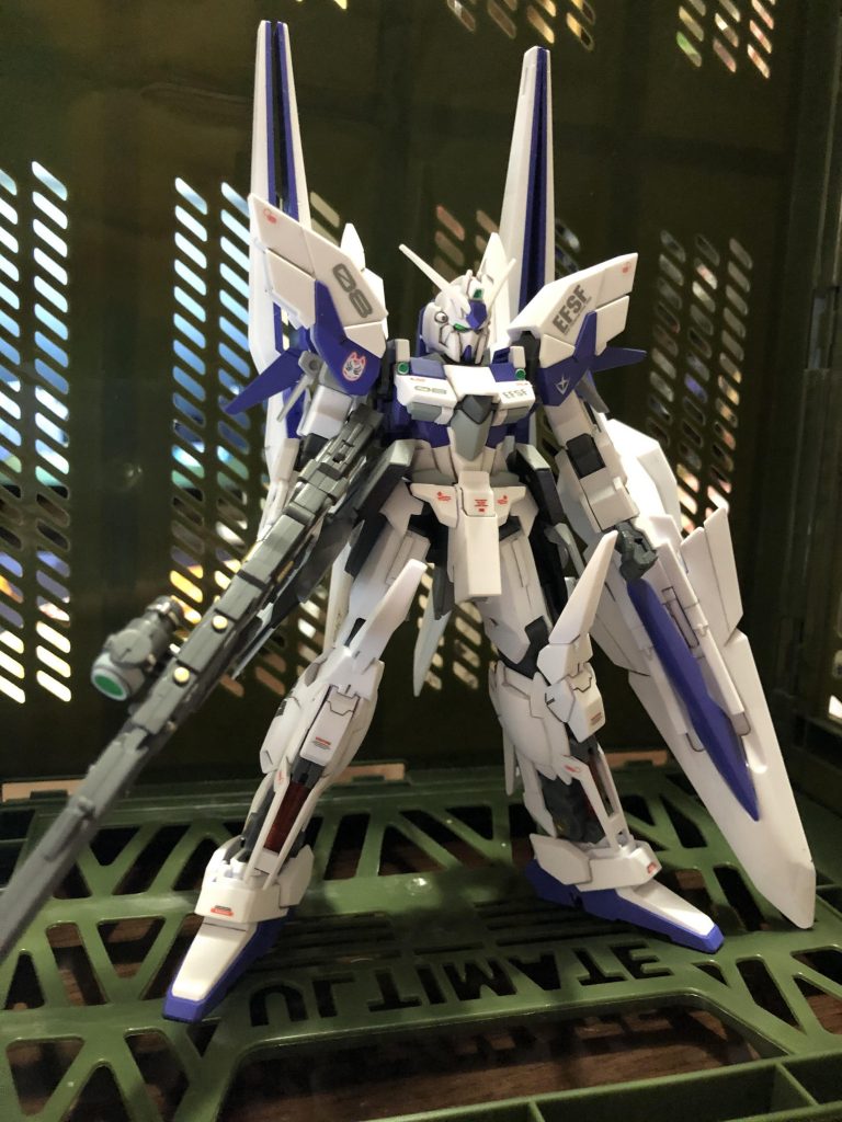 オキタ.セイジ大尉地球連邦軍極東方面総監部ヨコスカ基地よりロンドベル治安維持遊撃部隊に転属。可変機による新設即応部隊〝ヴァイス.ファルケン隊〟の隊長に就任。コンペイ島に存在する特殊戦技教導隊の出身であり、教導隊ではマサキ.キョウスケ少尉と同じ小隊であった。という妄想であります💦