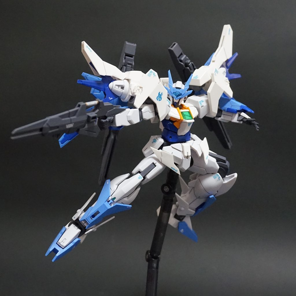 ビームライフルを構えて