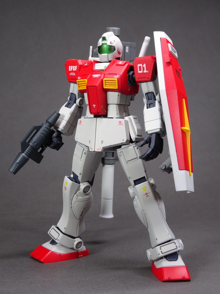 胴体はオリジンガンダム、頭部・四肢はGMナイトシーカーです。
