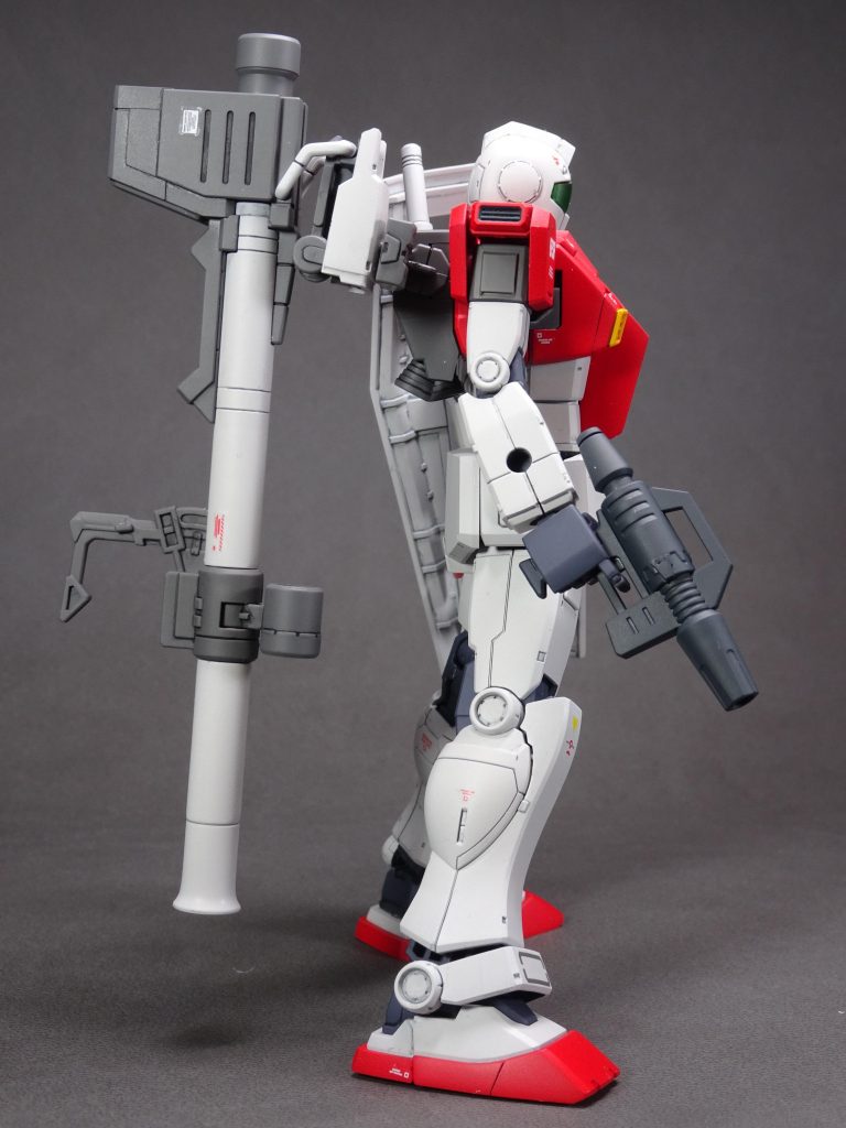 普通にGMを作っても面白くないので、MGジムVer.1.0のバズーカラックを制作しました。