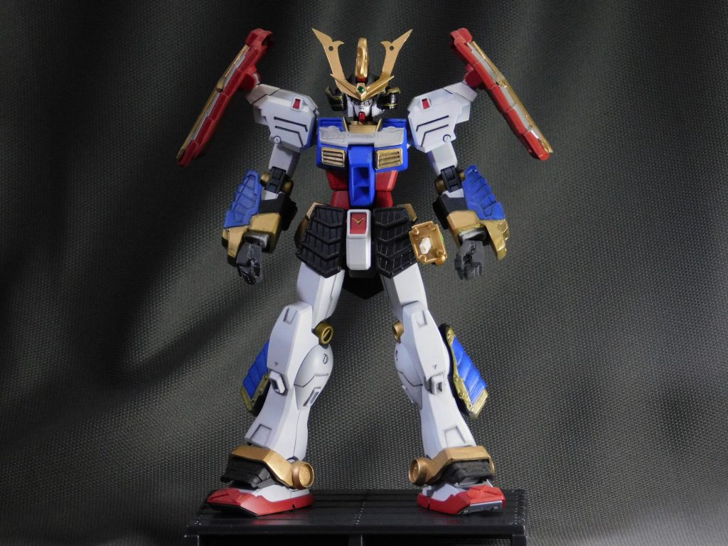 正面から。FIX版の真武者頑駄無やらファーストガンダム大将軍からパーツをもらっています。普通の武者もいいんですけど、好きなんですよね…ファーストガンダム大将軍。