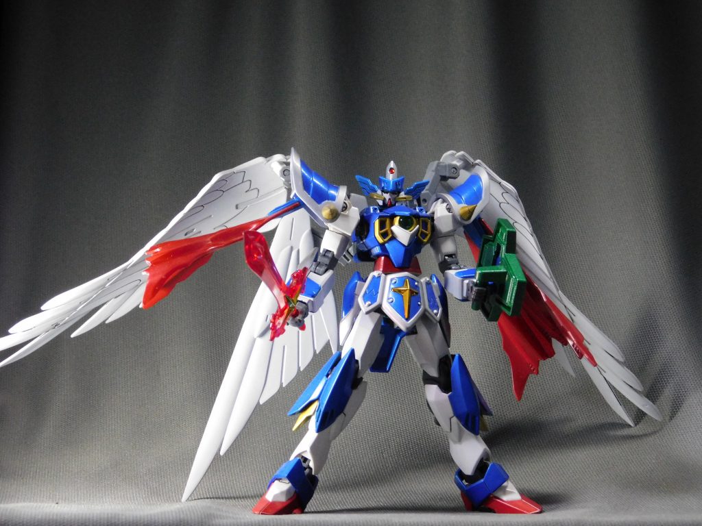 フロントビュー。本来はアシンメトリーですが、製作の都合でシンメトリーにwやはりフェニーチェマントは正義。