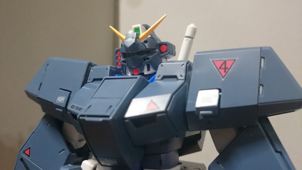 以前発売されたBB戦士のオリジナルパーツであるところの頭部アーマーのパーツも付属という太っ腹っぷり