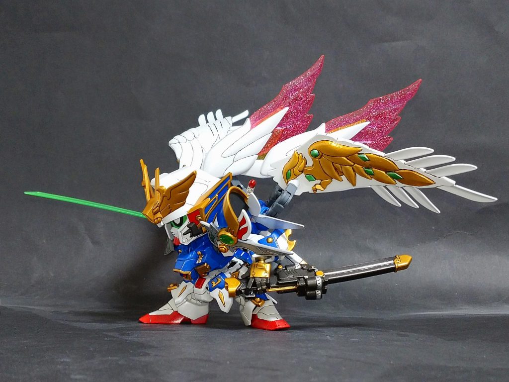 機構鞘 砲抜(キコウショウ ホウバツ)砲弾のように速い抜刀を可能とすることから名付けられた翠鋼丸の鞘。引金を引くことでカートリッジ内のエネルギーを解放、刀を射出することで超高速の抜刀を可能としている。翠鋼丸の耐久性評価のため運用されている。