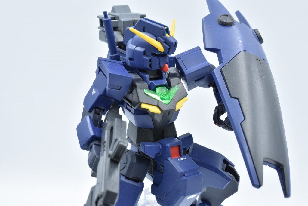 センサーやツインアイはGXメタルグリーンとても良い発色です