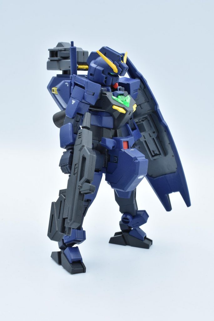 合わせ目消しの甘さやオール筆塗りなので色むらが目立ちますね（猛省