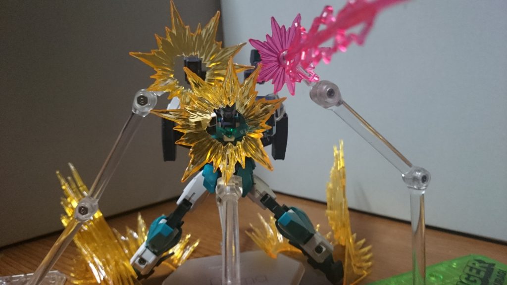 別角度からもうひとつ少し前から使っているピンク色の銃撃エフェクトはトライエイジガンダムに付属のものっス。トライエイジもその内投稿したいスねヴィーナス to ジュピター！