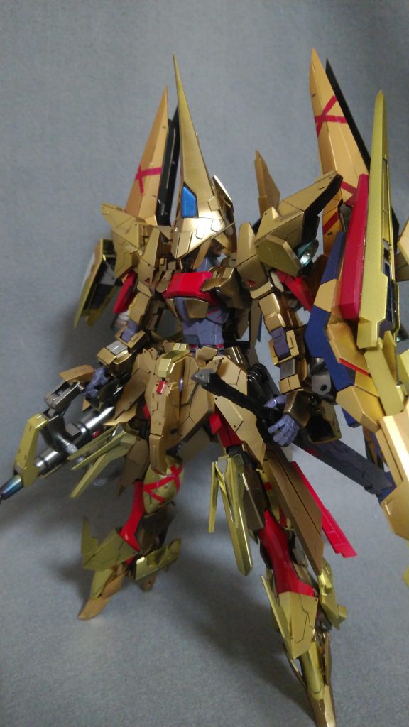 金色の機体は、その姿から流麗な金色（こんじき)を連想させることから、玉麗と名付けられた。（天ノ羽衣の開発者が東の島国の人間だったためだとされるが、定かではない)