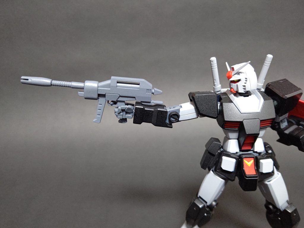 ビームライフルはリバイブのものと旧キットプロトタイプガンダムのものをミックスして作りました。