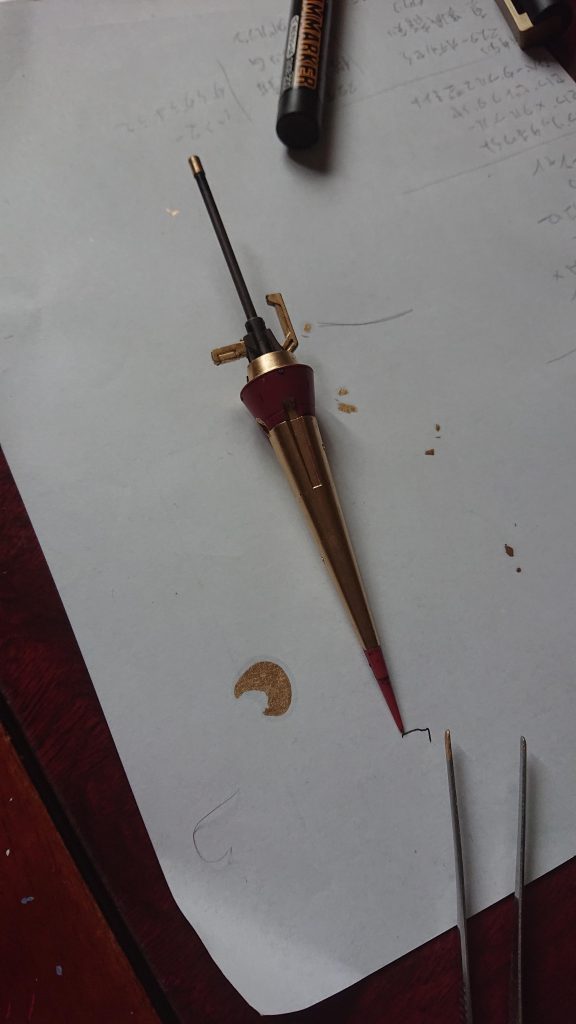 レッドゴールド、ファントムグレーで塗装。