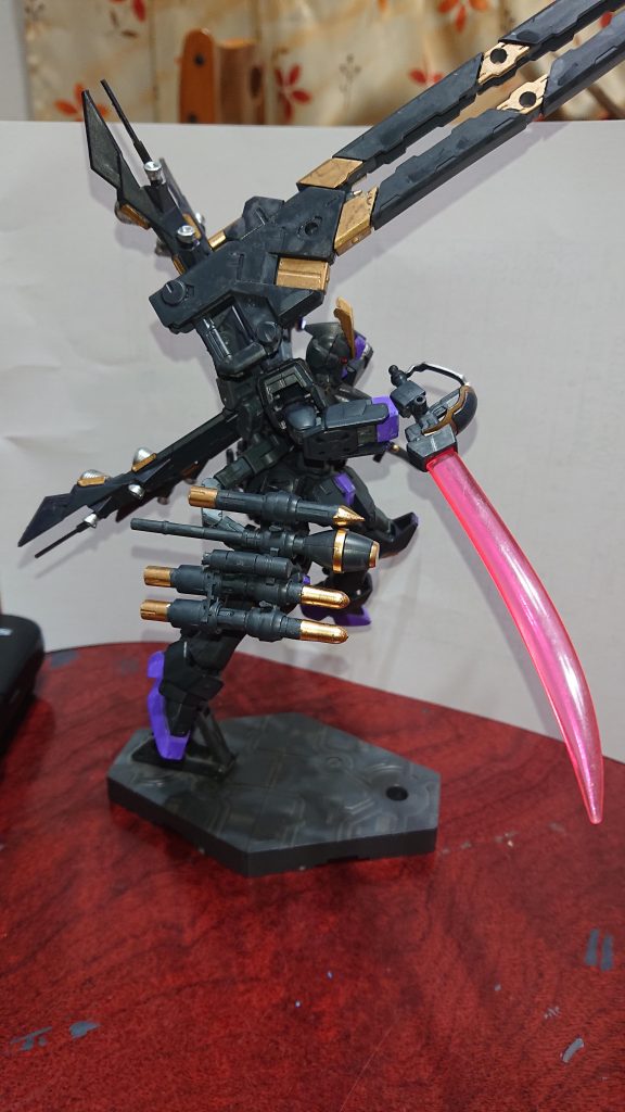 ミサイル。貫通弾、徹甲榴弾、シュツルムファウスト。モンハンみたいですね。