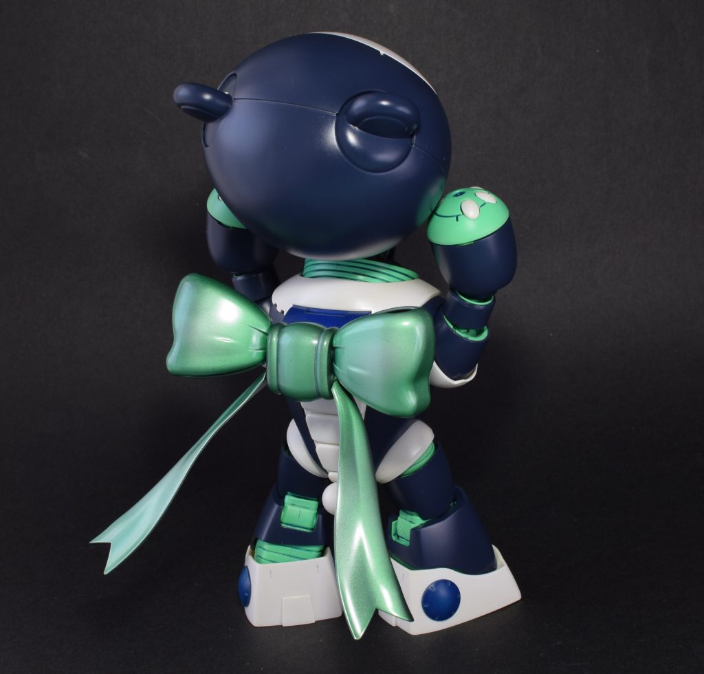 本体の色は次の製作予定のバンシィに合わせるために準備しました。