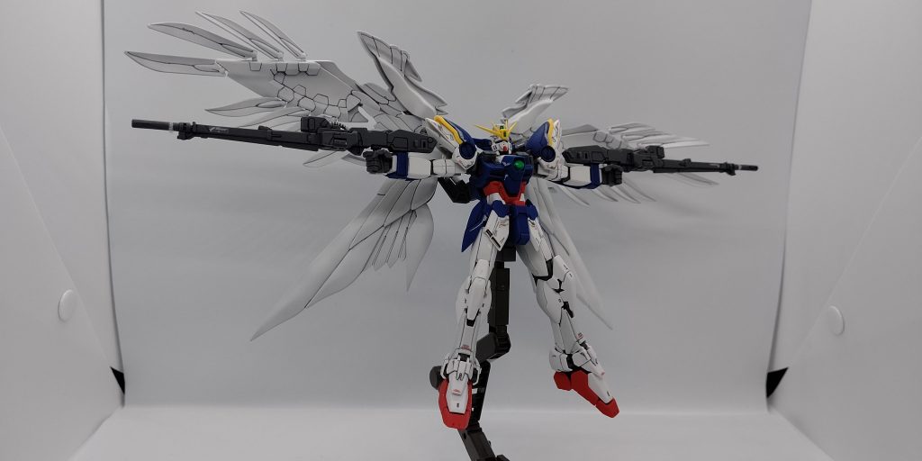 好きな人なら言わずと知れたこのポージングも。