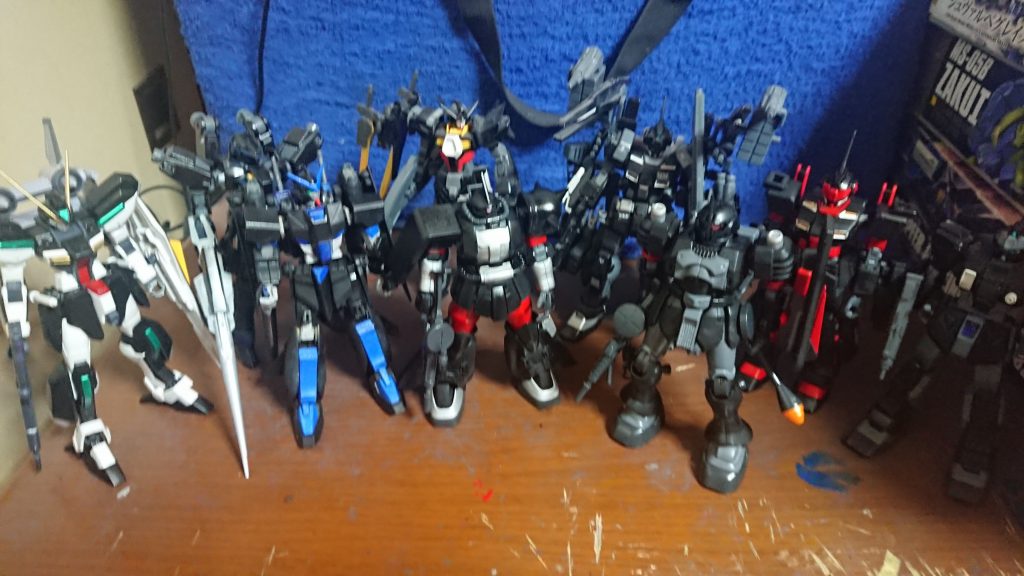 他作品のキットも塗装したり………(黒が多いのは気にしない方向で)