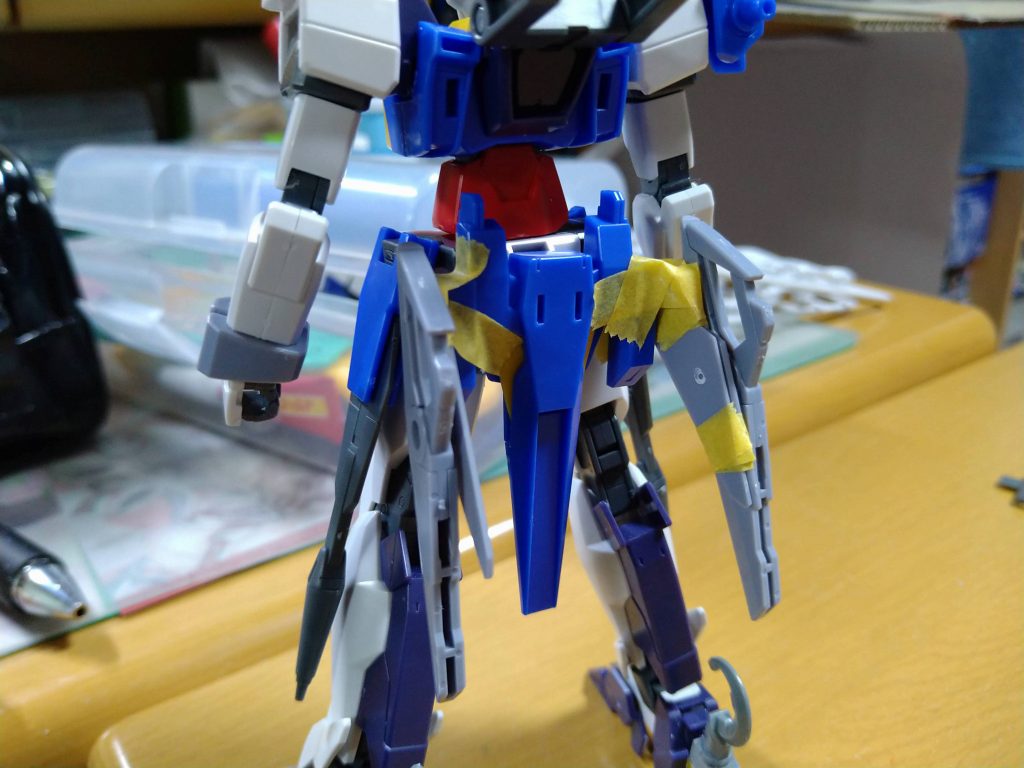 そそして次に作ったのはツヴァイブーメラン。こちらはAGEIIのファンネルを手持ちするならこちらの方が便利と考えた結果このような装備になりました。又、この位置ならば他の所よりあまり干渉せずに装備できると考えた結果この場所になりました。