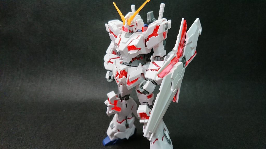 素組状態のユニコーンガンダムです。 