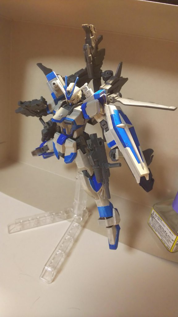 まずは全体をば空戦仕様は事実上のフォースインパルスにあたる形態ゆえに各射程に対応した砲身を装備しており、その高い機動力からオールラウンドに対応出来るようになっておりますまぁつまり器用貧乏ってや(ry