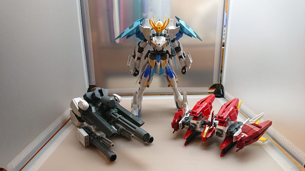 晴空は2つの空の力を宿した支援機と合体することで状況に応じた戦闘を行うことが可能次回紹介するのでお楽しみに