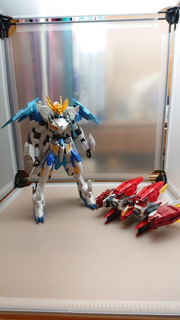 バルバトス晴空と暁紅が合体!紅き装甲を身に纏い一閃の斬撃を放つ