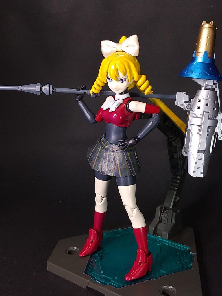 「フォースを作るならELダイバーも居ないと」という事で、モビルドール サラをベースに作りました。北欧神話に興味を持つきっかけになったPS2ソフト「白銀のソレイユ」のヒロインの一人「浅海澪璃(あさなみみおり)」をモデルに製作しました。(髪型くらいしか似てませんが･･･(-_-;))ちなみにゲームを検索するとPC版が出てくるので閲覧は注意してね(//∇//)