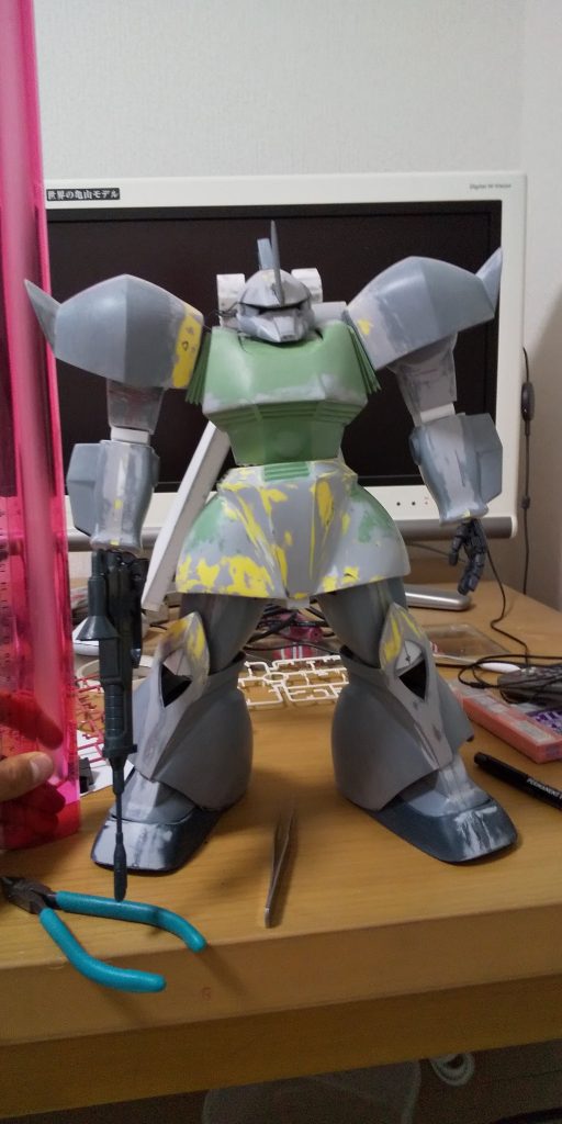 塗装前　やったことは各部延長&短縮&合わせ目消しですかね…バックパックが重いので自立どうしようかまじで迷いました。