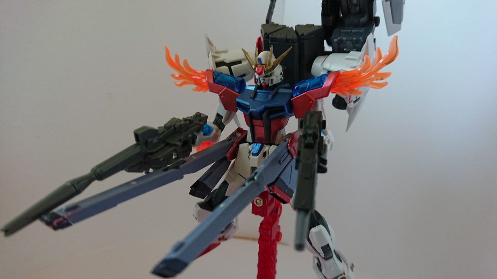 腰のフリーダムのパーツを展開した時の画像