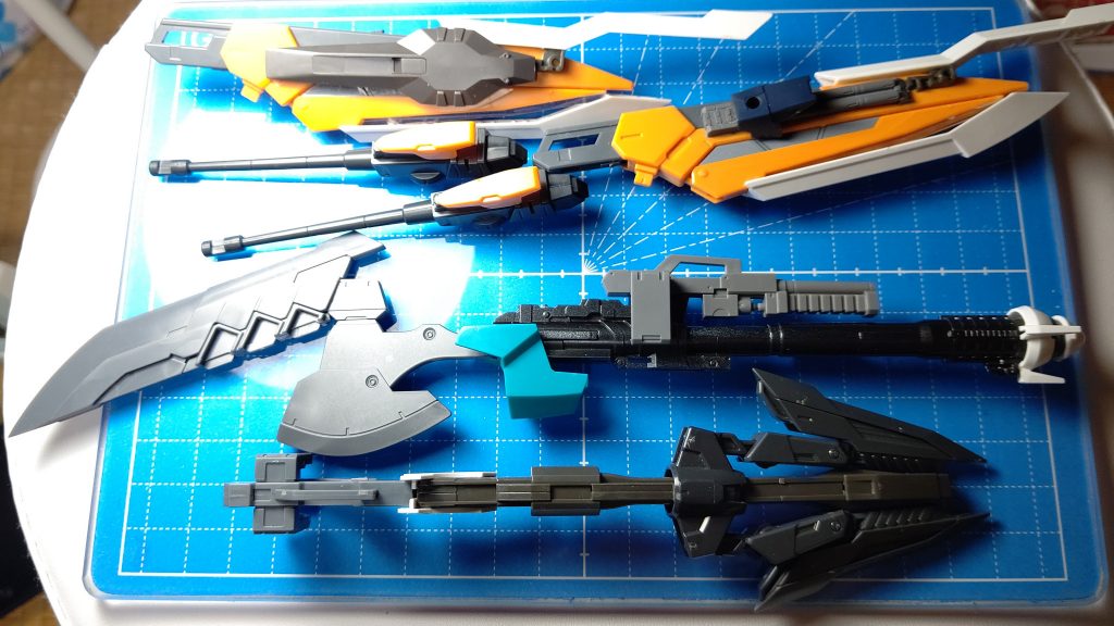 大型武器が作りたくなり、ミキシングで作成しました。近接武器がハールート、射撃武器がマールートです。マールートはダインスレイブの射出が可能です。