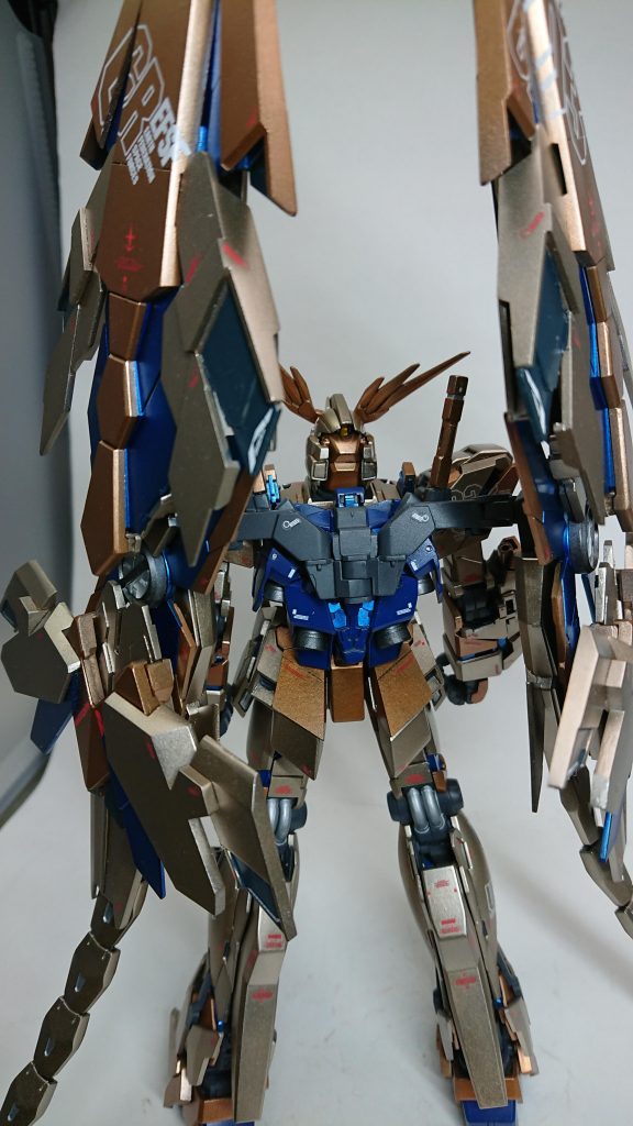 アームド・アーマーDEは重すぎて立たせるだけでいっぱいいっぱいです。