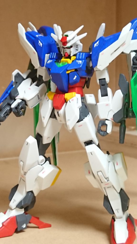 コアガンダムがソルアーマーとドッキングする事で、ガンダム伝統のトリコロールカラーとなる。従来のプラネットシステムにはない胸部中央部も追加装甲で覆われる仕様となっている。