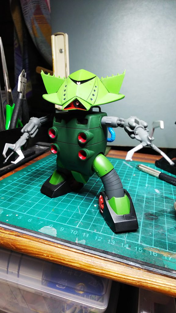 ビグロのアームを付けようと思いましたが、ボディーとのバランスが悪いので止めました。