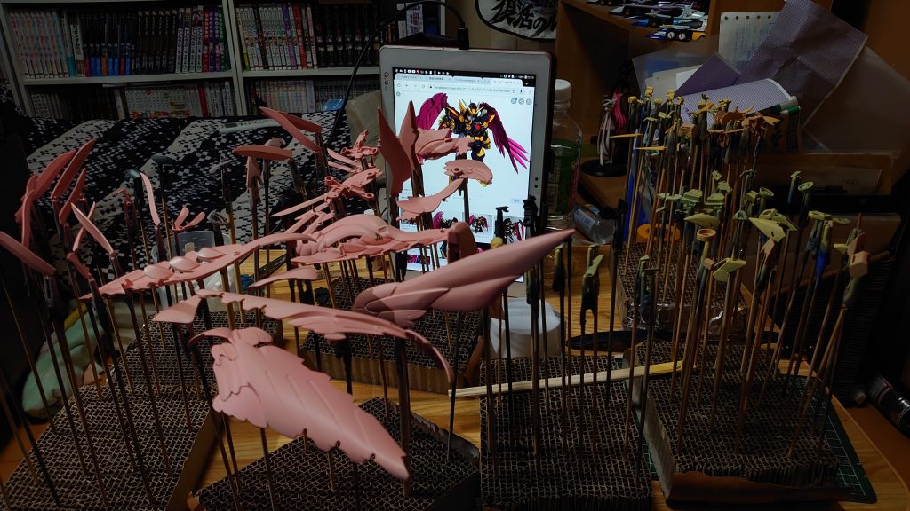 ウイングの下地はピンク