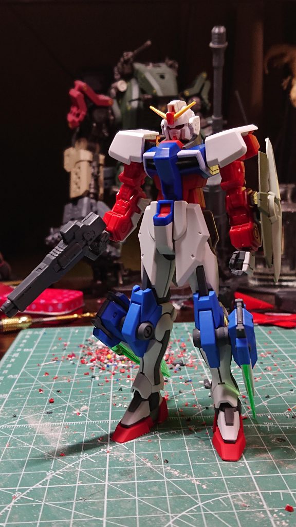 初期案です。ガンダムブレイカー3で使用してた機体を再現しようとして一通り組んでみたけど、ここから更に改造しようと思いボツに。