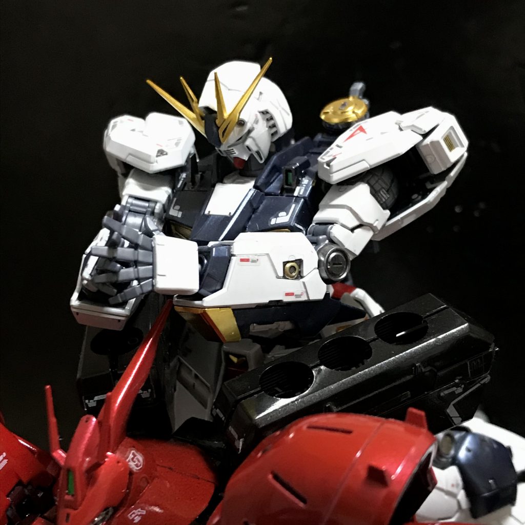 サザビーを叩きつける!