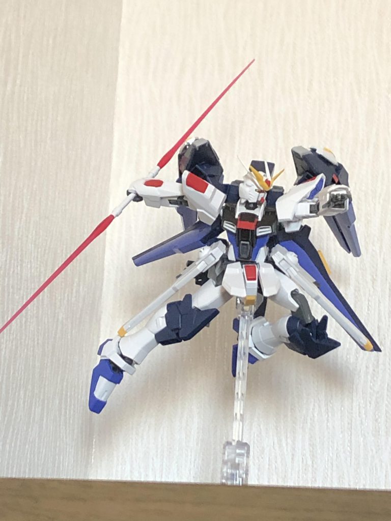 ラケルタビームサーベル連結バックパックが大きく、干渉しやすいのであまり使う事はない