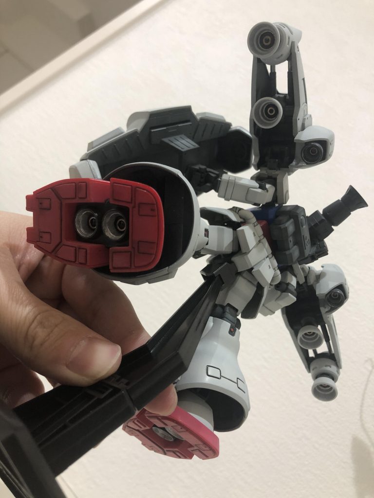 バーニア内はシルバーで塗装し、ノズル部をカッパーで差し色。当方バーニアフェチなのでこの下からの煽りアングルが好きです。