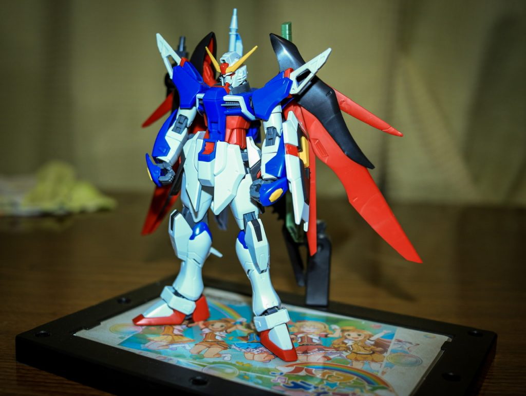 まず立ち姿。正直、SEEDの中で1番好きなんですよね、本機体。