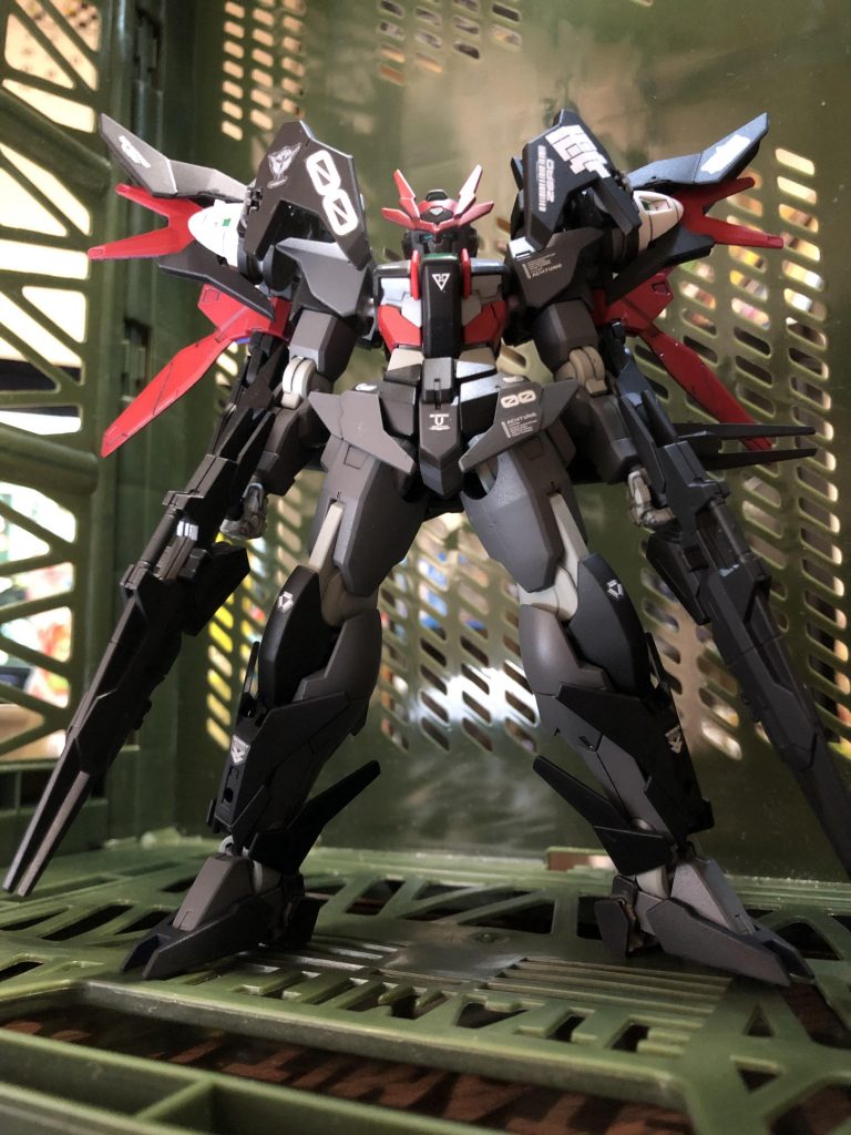 メビウスのカラーリングもカッチョいいのですが、断腸の思いでもう一つの俺専用パーソナルカラーで塗装しちゃいました😭