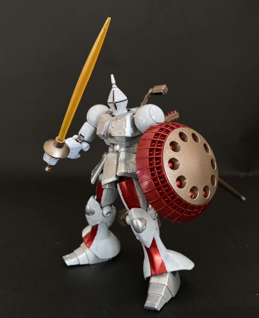 収納状態は前から見ると そのまんまギャンです😅