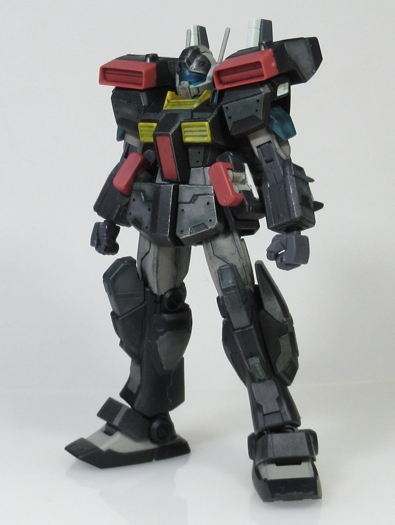 特に弄ったりはしていませんが、各所に0.3mmプラ板でディテールを追加しています。合わせ目は消していません。プラ板で誤魔化しています。