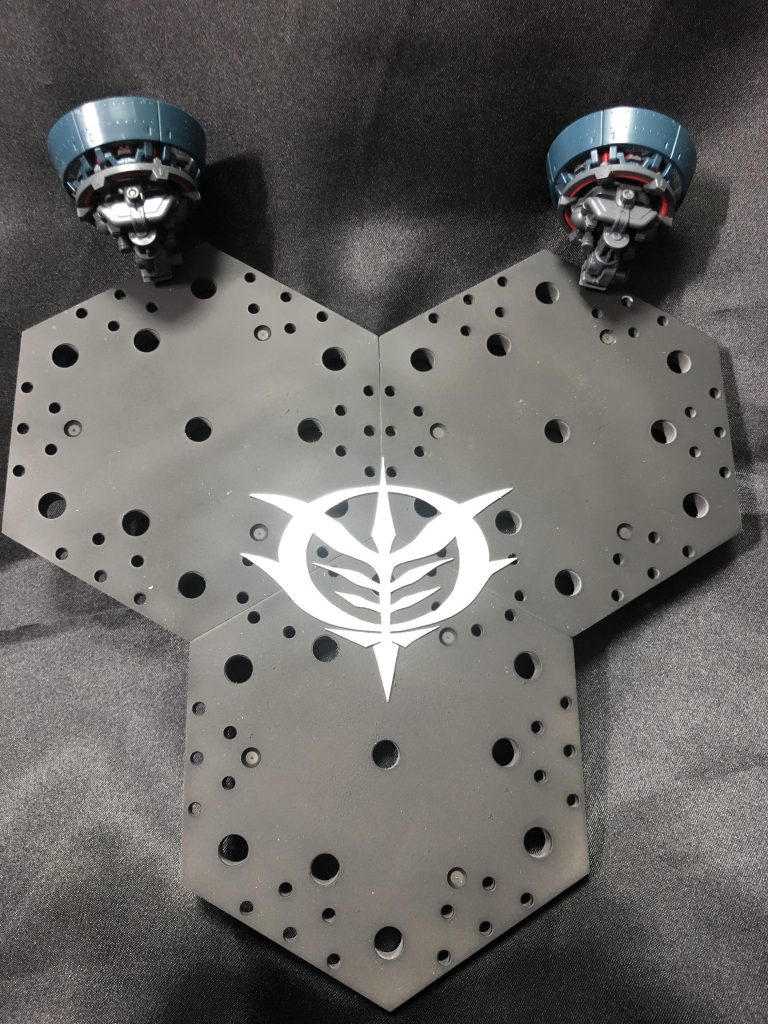 ジオンマークはプラ板で制作♪