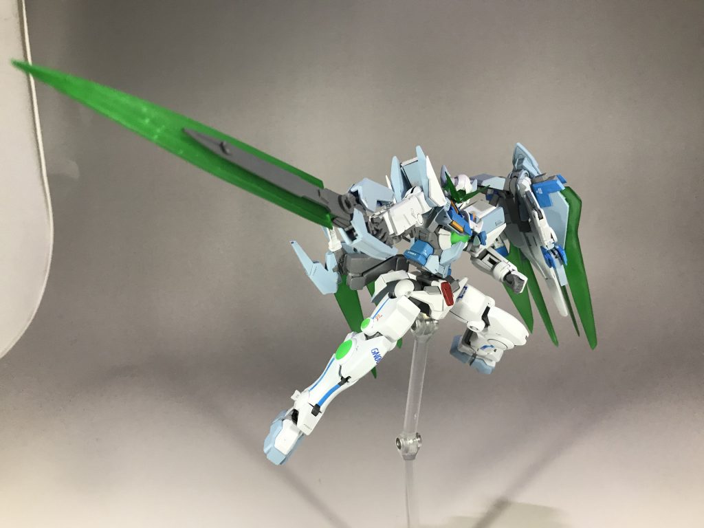 GNソードPV(プロト5)。RGのGNソードVをベースにPV版ダブルオークアンタのGNソードをイメージして作りました。刀身はクリアレジンでクリアパーツ化してます