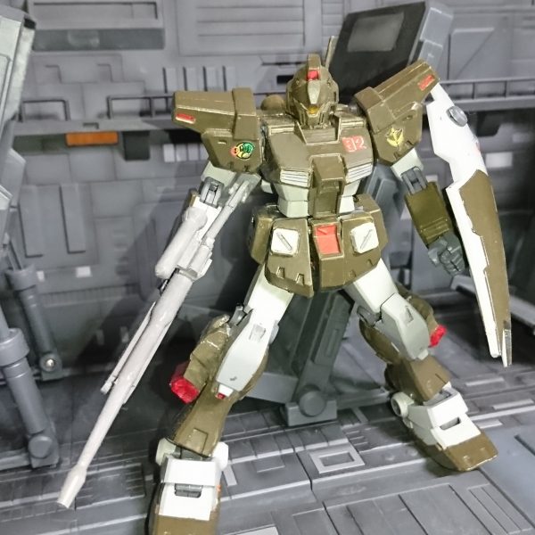 フランシス・バックマイヤー中尉用ジムカスタム(スナイパー仕様)