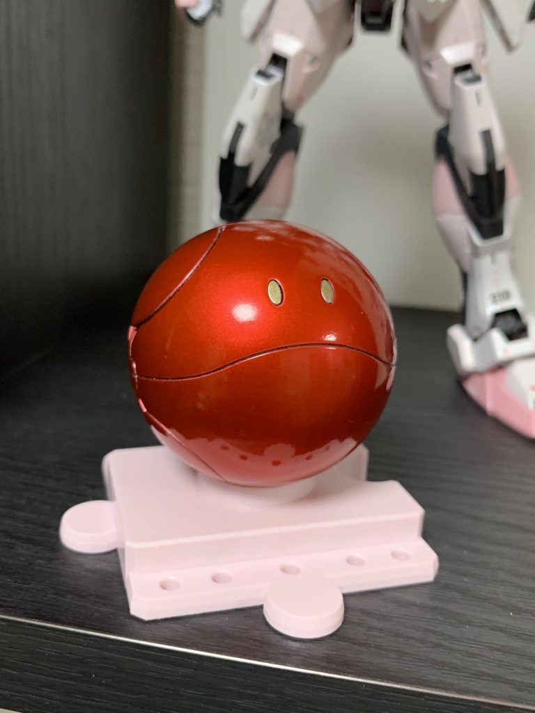 下地作りはタミヤのスポンジヤスリ(1000番→2000番)を使用し、中性洗剤で洗浄しています。