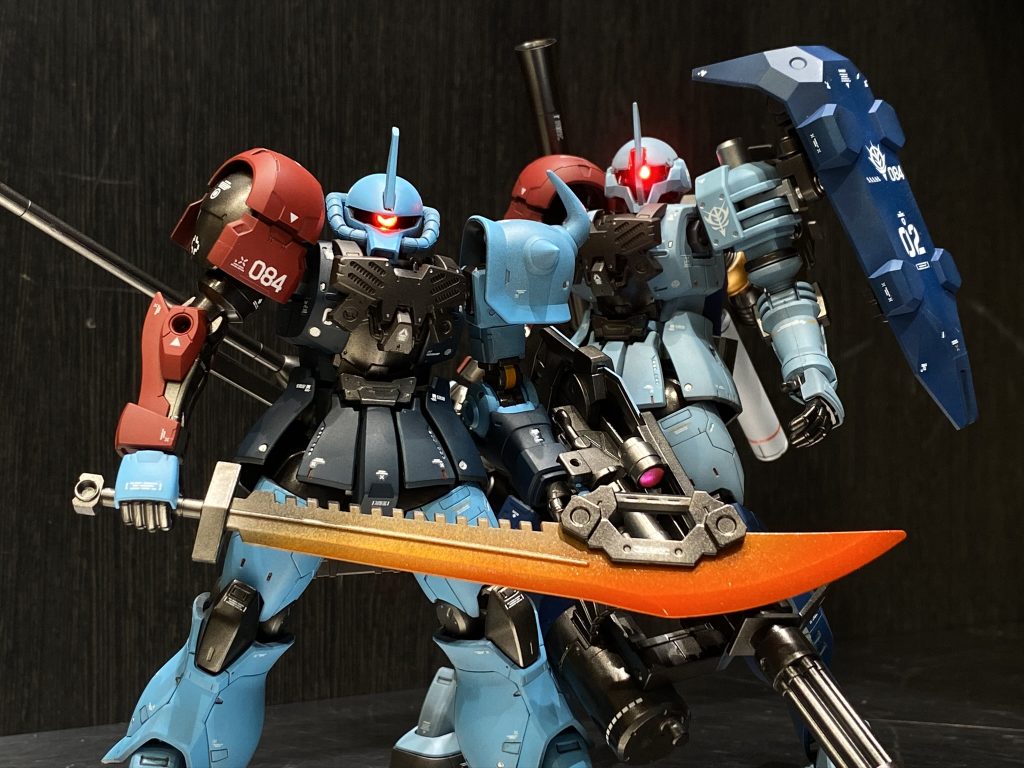 オリジンのザクⅠをベースにしたミキシングとEXAMシステムを再現した頭部の電飾がこだわりポイントです！