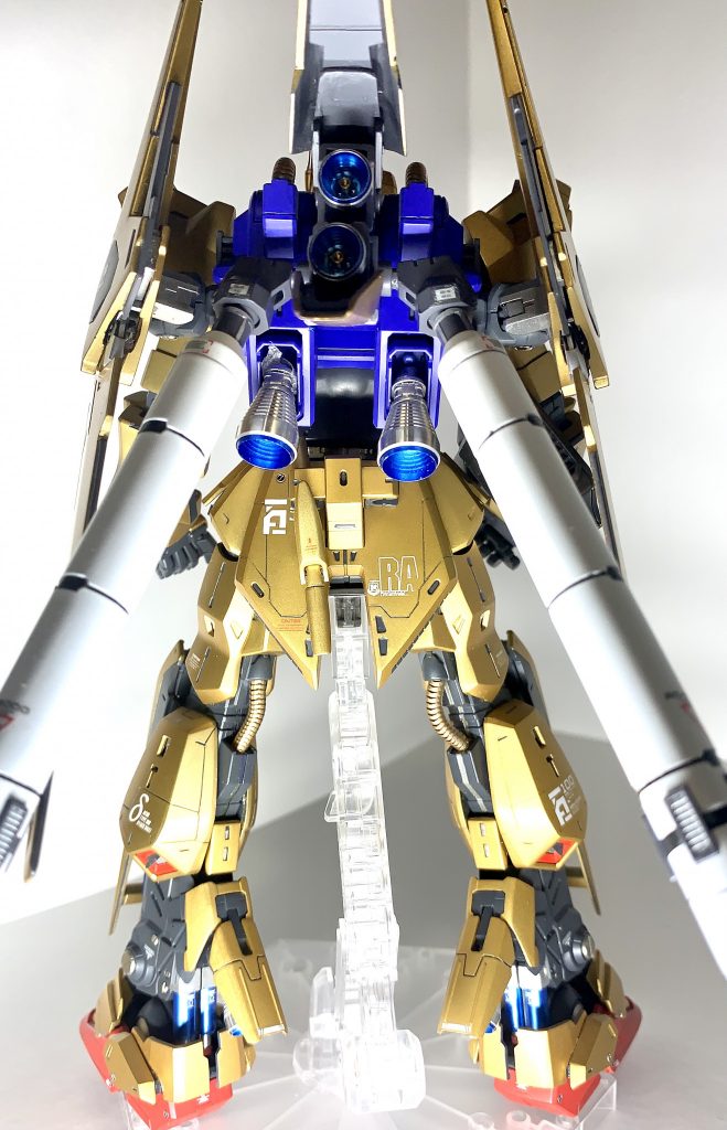 バーニア、プロペラントタンク追加スカスカ過ぎなのでダンパー、装甲、バーニア追加、νガンダムジャンクパーツ使用。動力パイプ、ジャンクPGマーク2より。