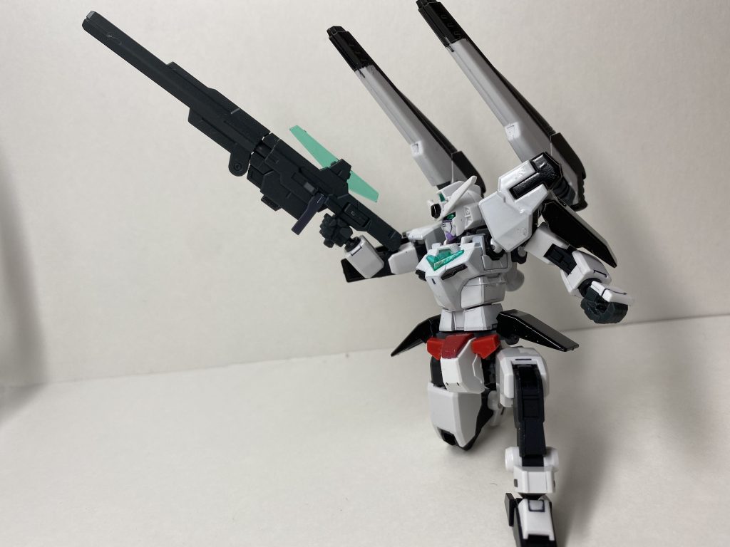 射撃メインということでケルディムガンダムサーガTYPE.GBF(ケルディムガンダムorケルディムガンダムGNHWでも可)からGNスナイパーライフルⅡを拝借。バレルを畳んで中距離＆近接でも使えますしね、非常に便利です。