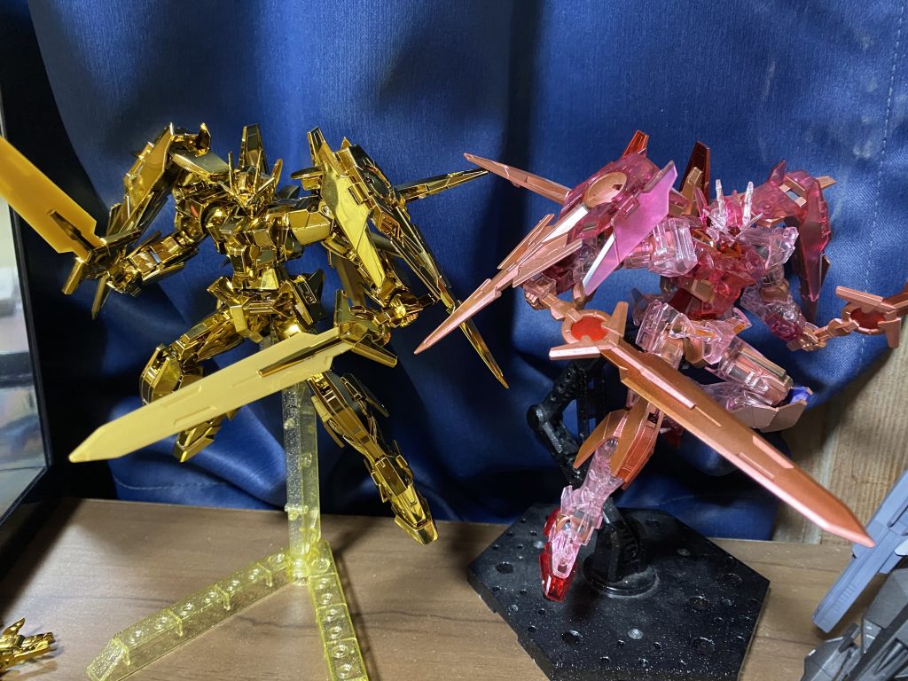 数ヶ月前に作った、ダイバーエースのトランザムと。(売ってはいないので塗装しないとできません)2020最後にふさわしい?特別感あるキットで締めますwではではまた来年👋