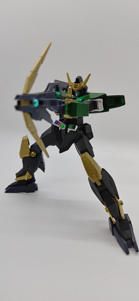 ちょっと分かりにくいですがトリガーレバーを引いて射撃の構え。